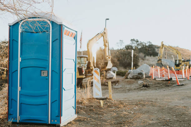 Porta potty delivery and setup in Shrewsbury, MO